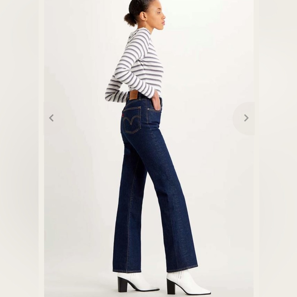 Levi’s Ribcage Bootcut Jeans in color High Key (dark wash)